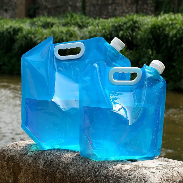 AquaTrek™ Foldable Water Bag – Hydration on the Go!