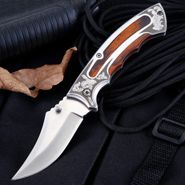 Wildwood Elegance™ Folding Knife – Your Refined Outdoor Companion