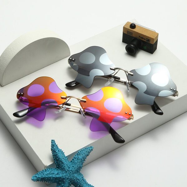 AdventuraShades™: Mushroom Sunglasses